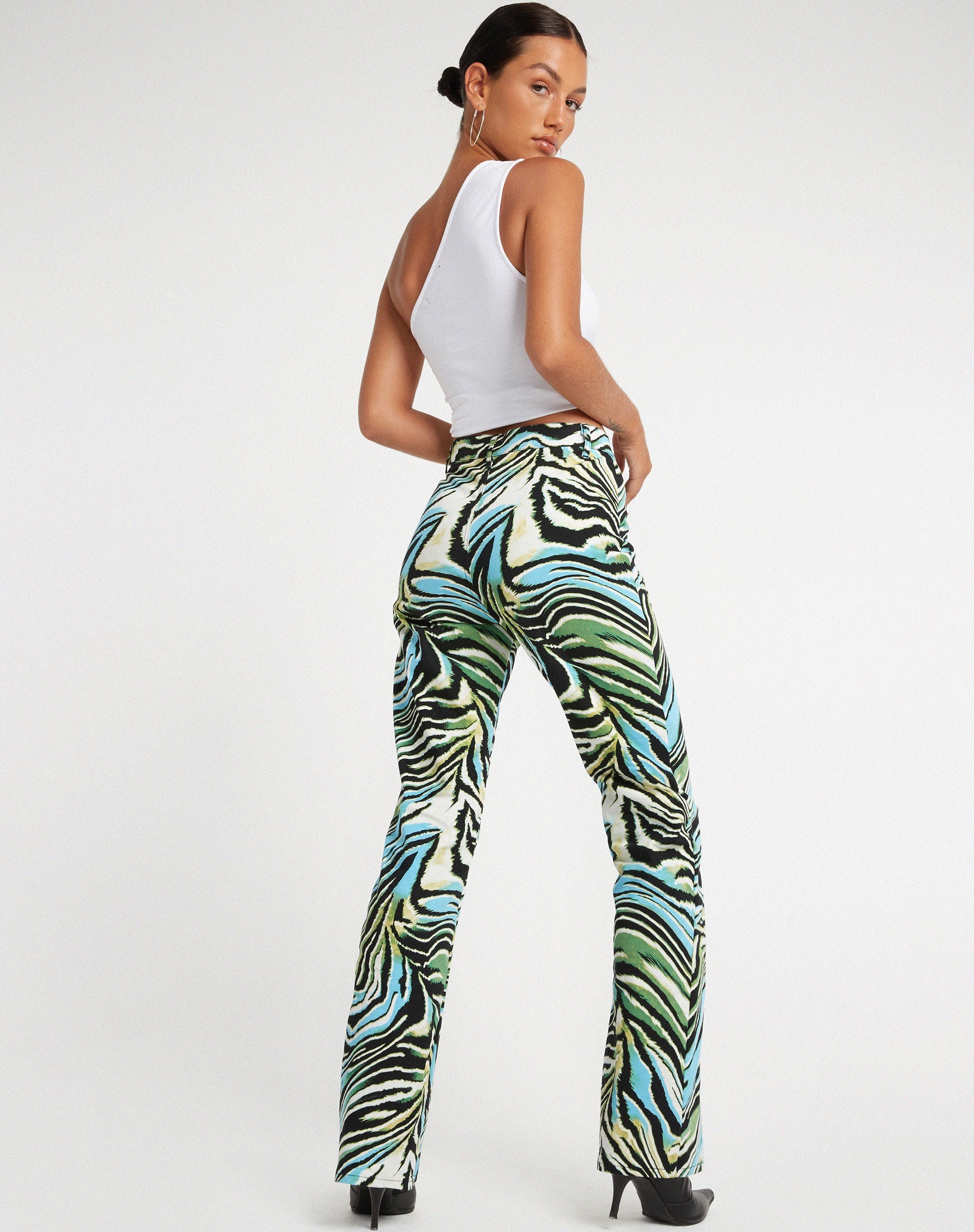 immagine dei pantaloni Zoven Flare in Warped Zebra Blue
