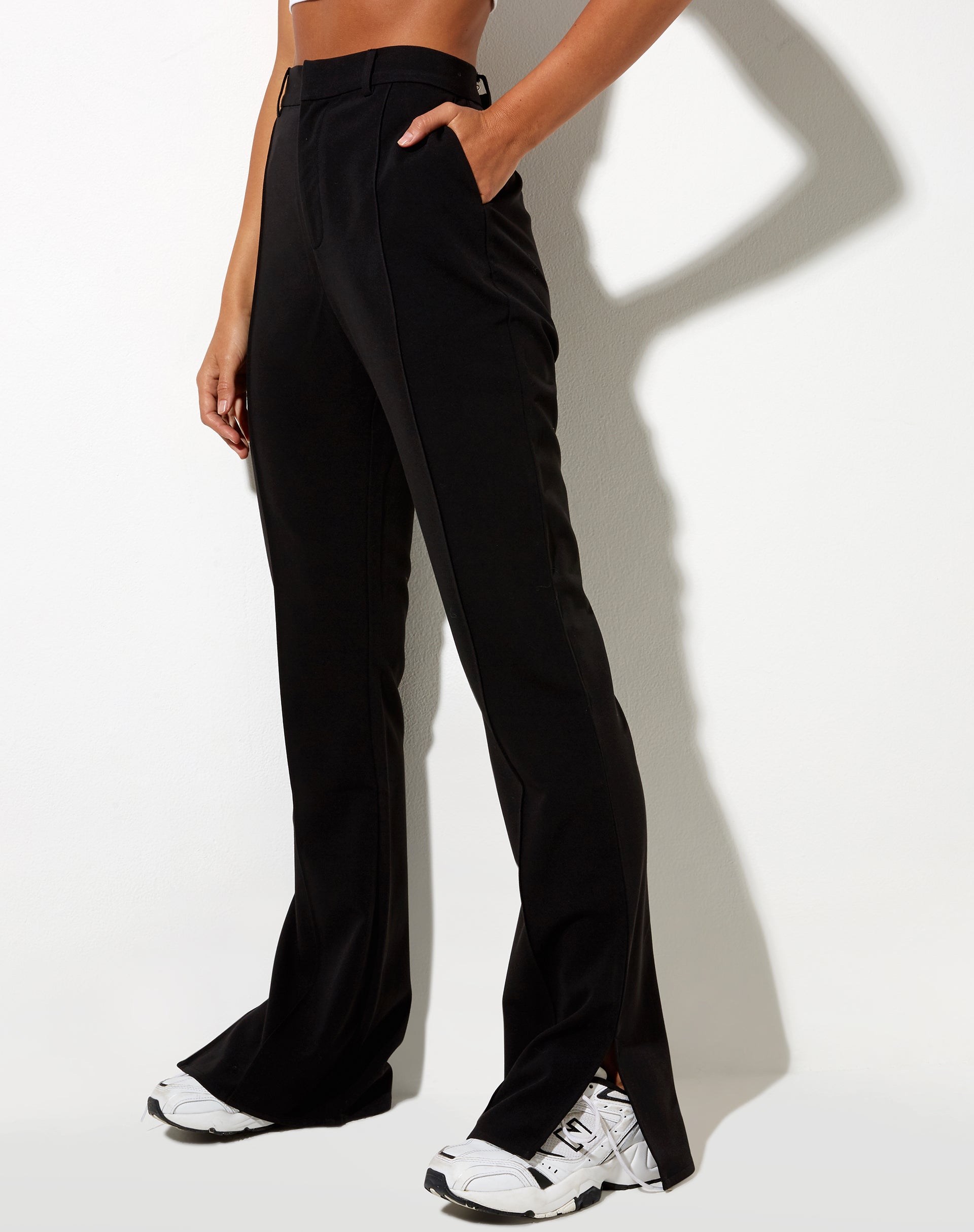 Immagine di Zovey: pantaloni svasati in nero