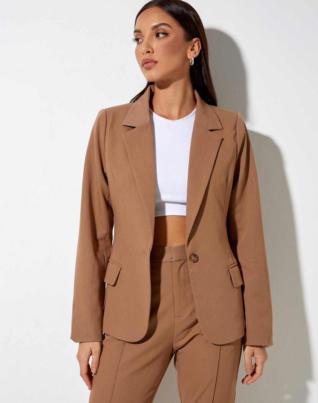 Blazer Marwah in stucco