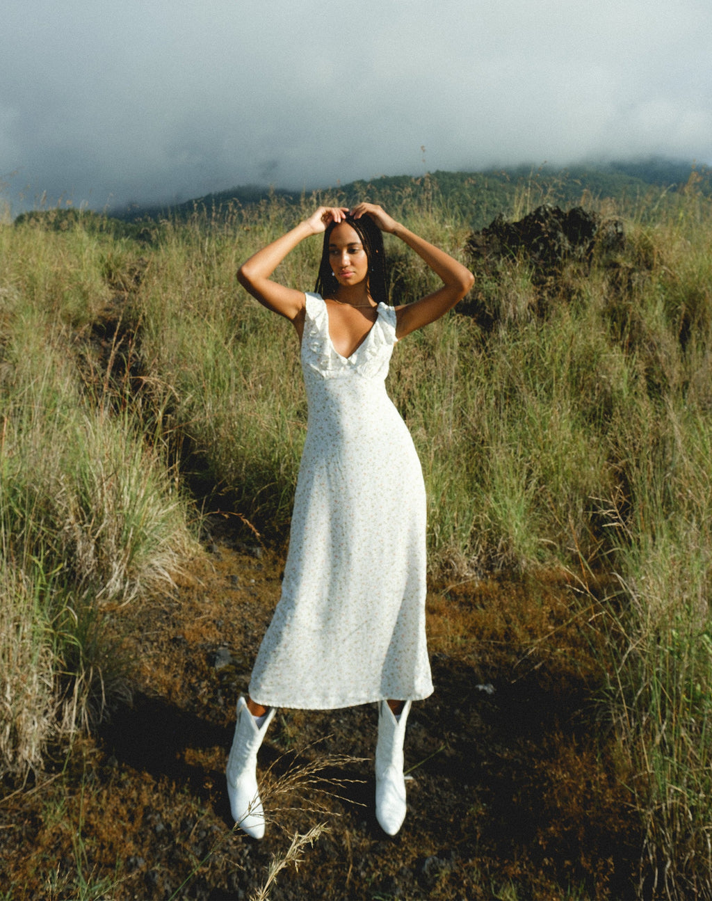 Abito midi Rufiso in Pretty Petal Ivory